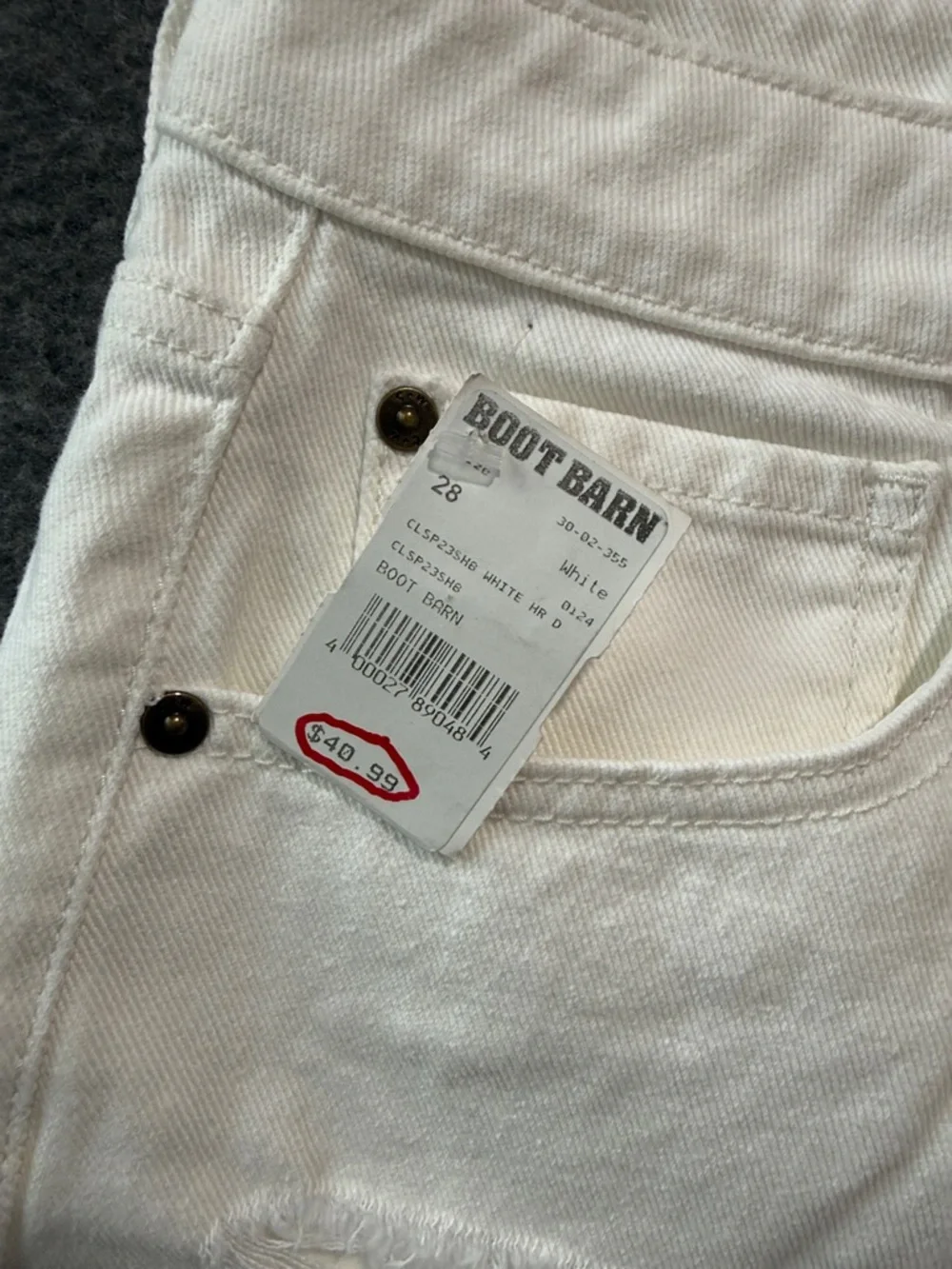 Cleo + Wolf White Distressed High-Rise Women’s Denim Shorts Size 28 Boot‎ Barn